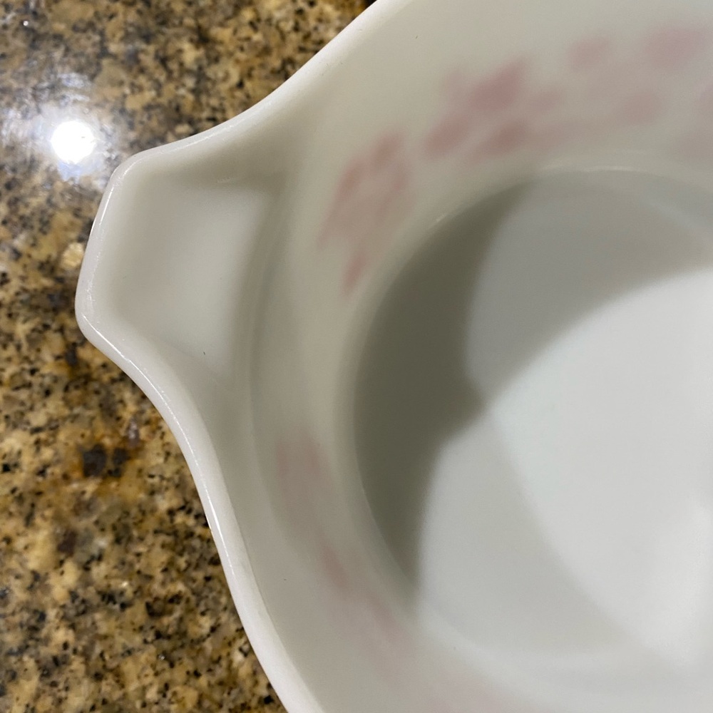 SOLD! PYREX GOOSEBERRY CASSEROLE DISH BOWL 474-B 11/2 QT PINK & WHITE NO LID - Picture 8 of 10